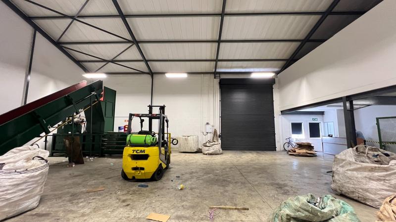 To Let commercial Property for Rent in Rivergate Western Cape